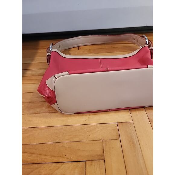 Tignanello Salmon Pink with Tan Trim Leather Shoulder Bag - Picture 7 of 11